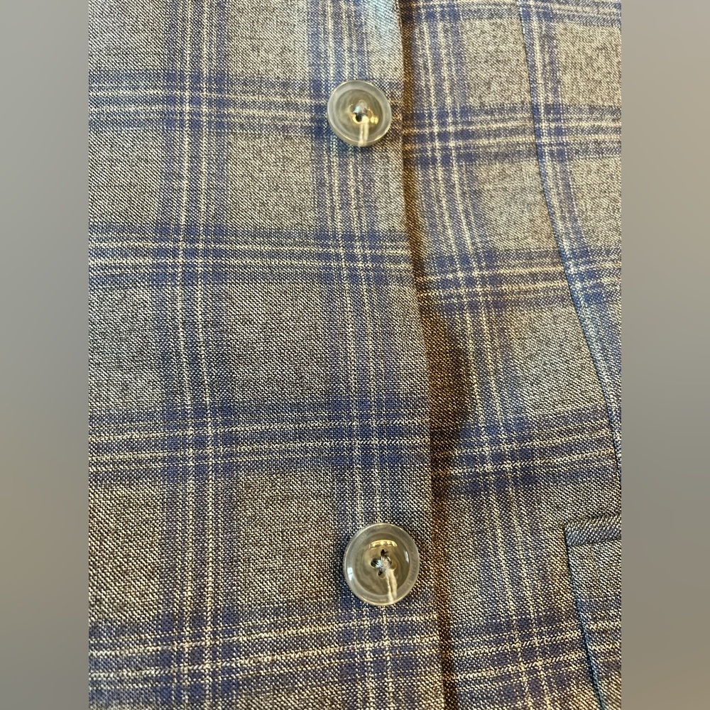 Gray and Blue Plaid Sport Coat with Notch Lapel. Pre-owned. Big & Tall. - Picture 9 of 11